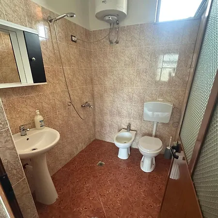 Guest house Apartment For Rent Gedi Karpen