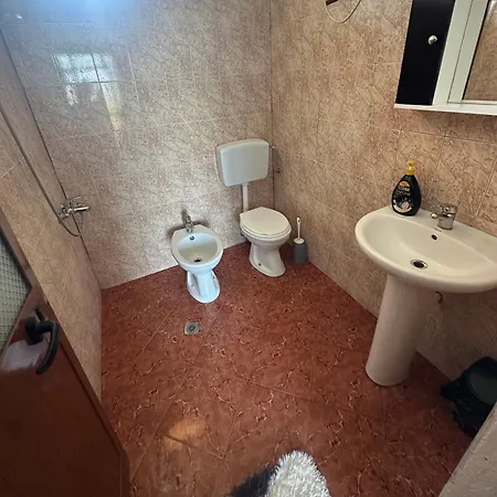 Guest house Apartment For Rent Gedi